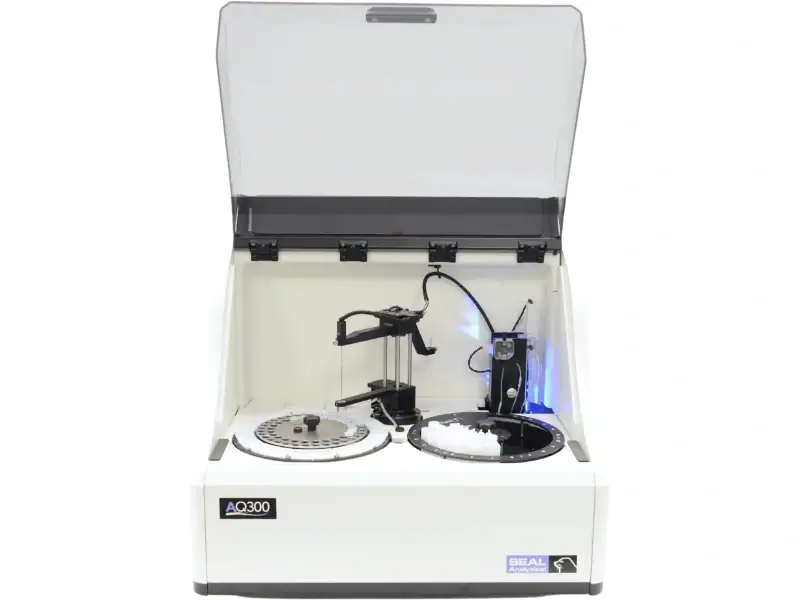 AQ300 — SEAL Analytical