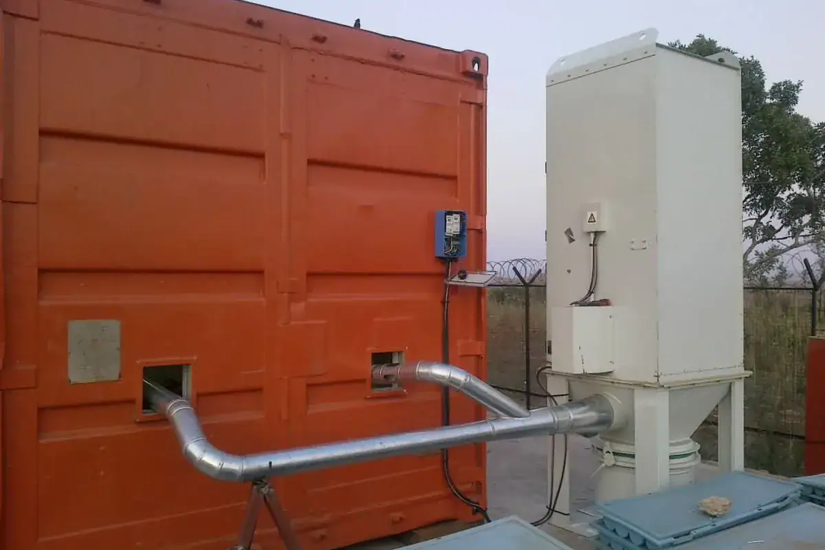 Dust extraction system